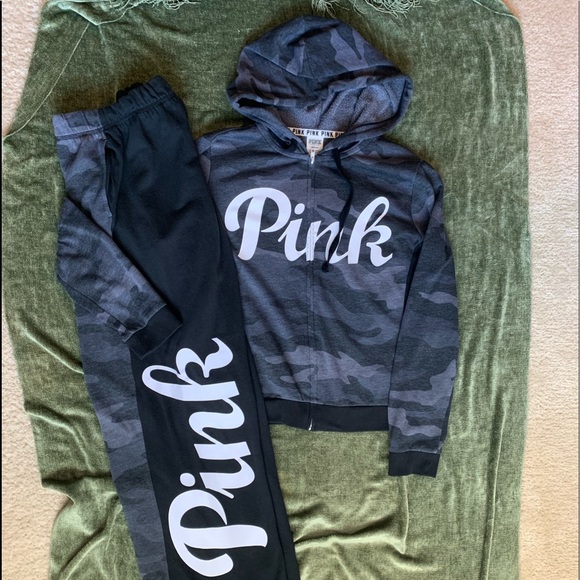 PINK Victoria's Secret Tops - 💙🖤 EUC L VS PINK Blue/blk/gray camo matching set